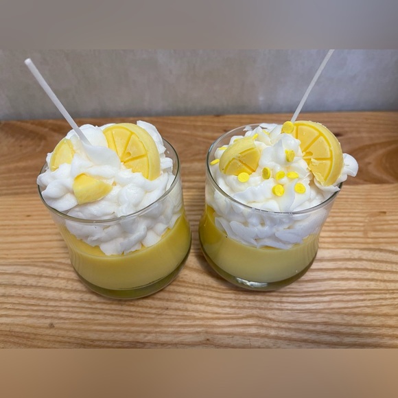 Lemon Meringue Candle - Picture 2 of 2
